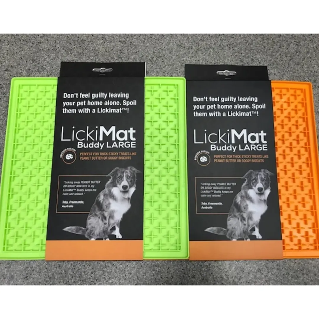 LickiMat Slikkemåtte 28 x 28 cm Grøn - aktiveringsmåtte til hunde