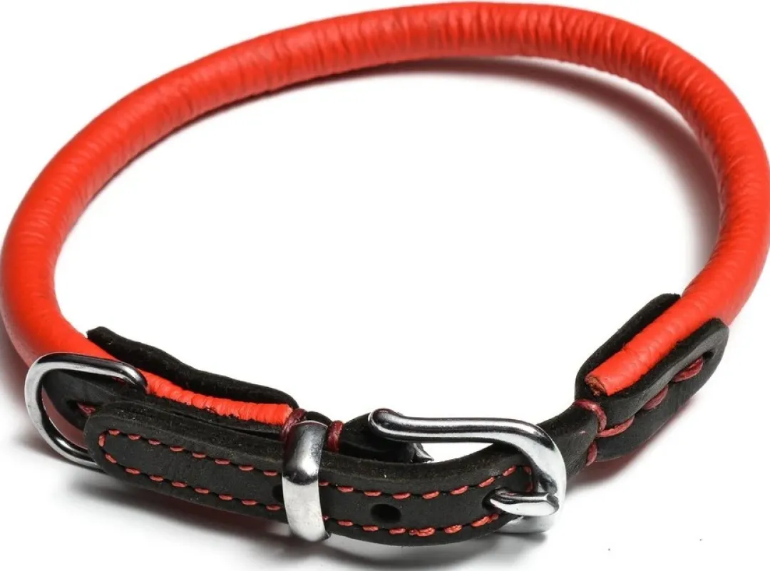 MiniZoo Timely halsbånd rundsyet læder 45 cm rødsort - elegant komfort til mellemstore hunde